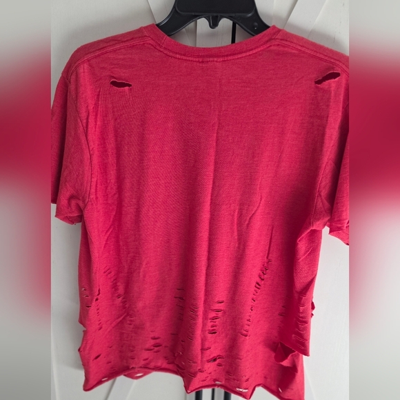 Trendy Red Distressed Graphic Tee - Picture 4 of 4